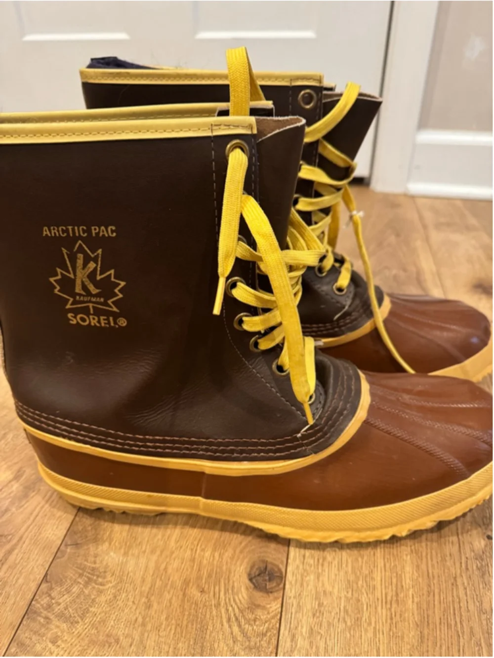 Men's Vintage Sorel Arctic Pac Winter Boots Size 14 Brown Yellow